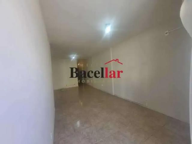 Apartamento para Venda em Rio de Janeiro/RJ Grajaú 2 Quartos