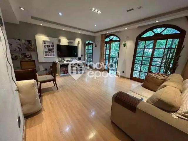Apartamento para Venda em Rio de Janeiro/RJ Grajaú 2 Quartos