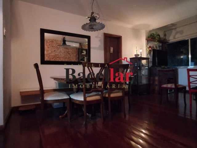 Apartamento para Venda em Rio de Janeiro/RJ Grajaú 2 Quartos