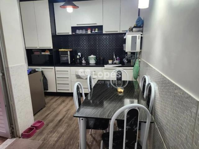 Apartamento para Venda em Rio de Janeiro/RJ Grajaú 2 Quartos