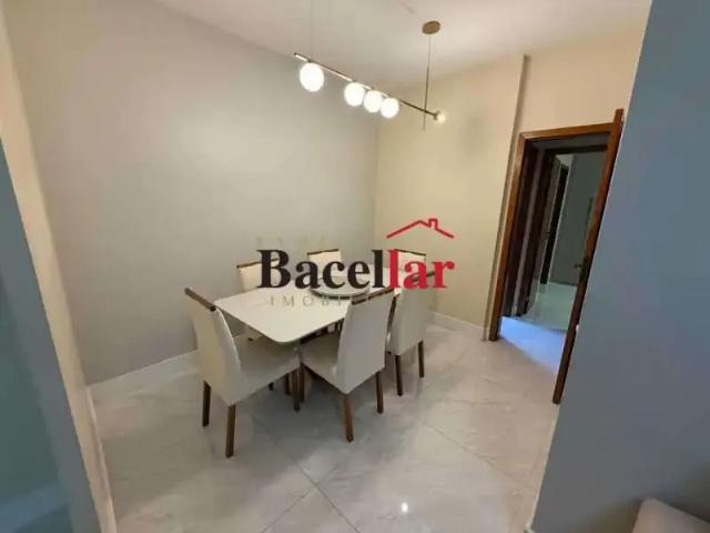 Apartamento para Venda em Rio de Janeiro/RJ Grajaú 2 Quartos