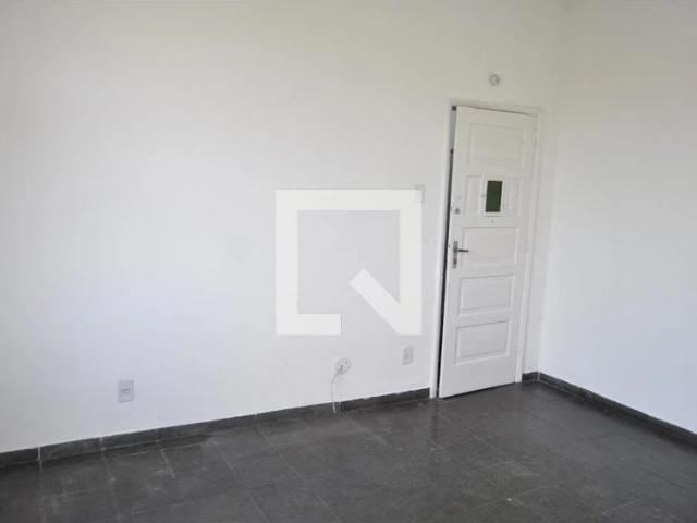 Apartamento para Venda em Rio de Janeiro/RJ Del Castilho 2 Quartos