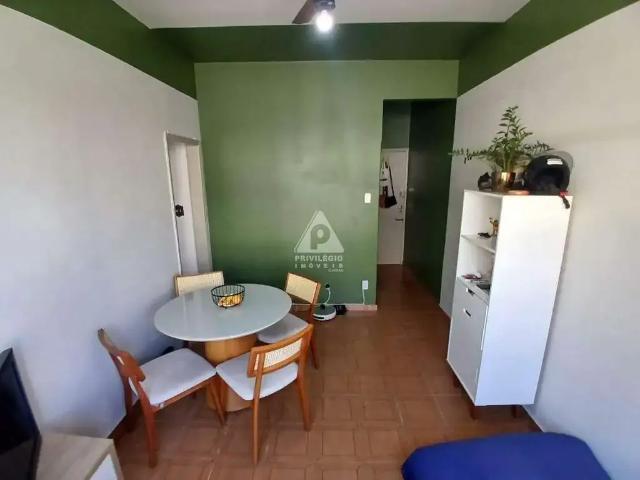 Apartamento para Venda em Rio de Janeiro/RJ Estácio 2 Quartos