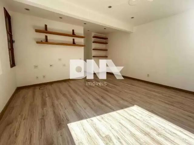 Apartamento para Venda em Rio de Janeiro/RJ Humaitá 2 Quartos