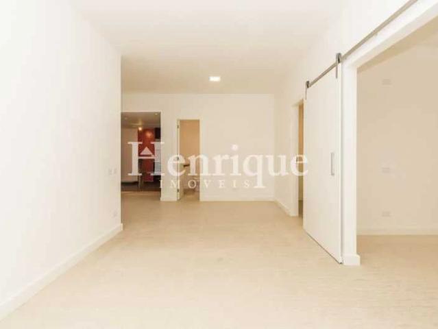 Apartamento para Venda em Rio de Janeiro/RJ Humaitá 2 Quartos