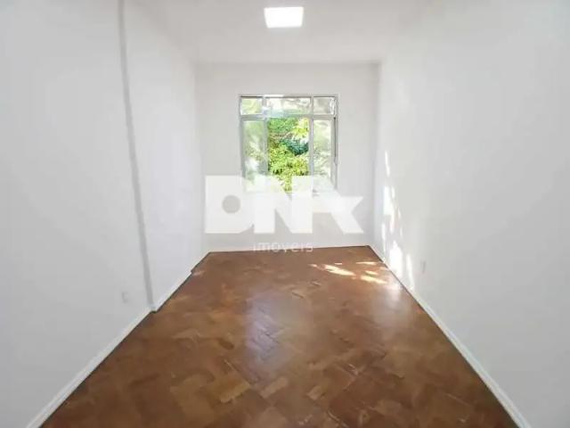 Apartamento para Venda em Rio de Janeiro/RJ Humaitá 2 Quartos