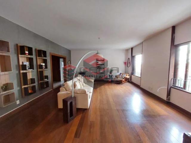 Apartamento para Venda em Rio de Janeiro/RJ Humaitá 3 Quartos