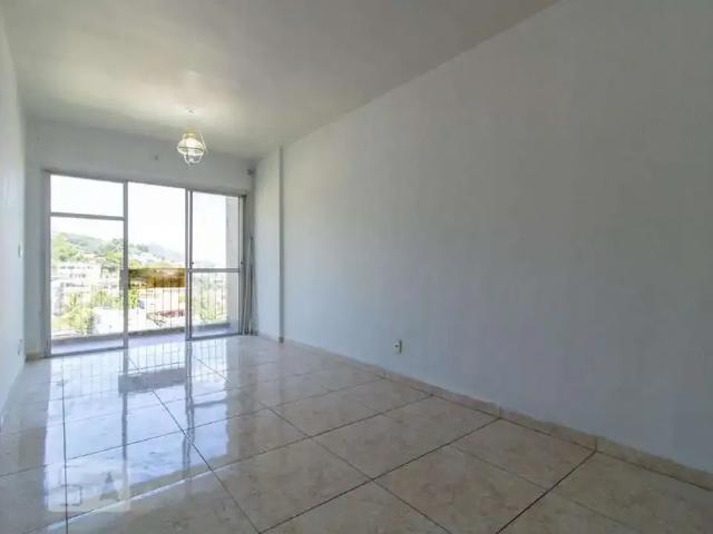 Apartamento para Venda em Rio de Janeiro/RJ Irajá 2 Quartos
