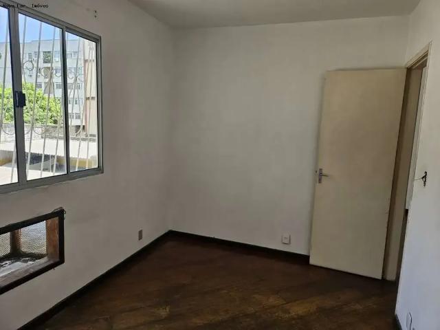 Apartamento para Venda em Rio de Janeiro/RJ Irajá 2 Quartos