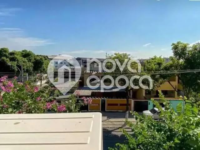 Apartamento para Venda em Rio de Janeiro/RJ Irajá 2 Quartos