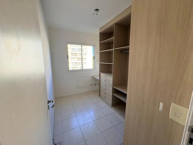 Apartamento para Venda em Rio de Janeiro/RJ Jacarepaguá 3 Quartos
