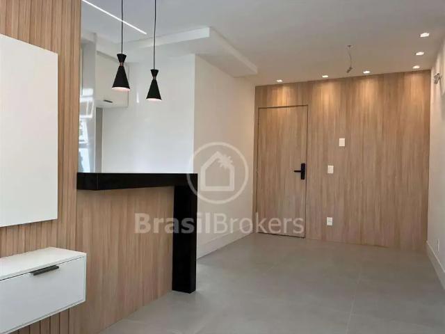 Apartamento para Venda em Rio de Janeiro/RJ Jacarepaguá 2 Quartos