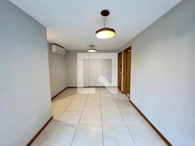 Apartamento para Venda em Rio de Janeiro/RJ Jacarepaguá 2 Quartos