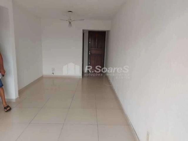 Apartamento para Venda em Rio de Janeiro/RJ Jardim Sulacap 2 Quartos