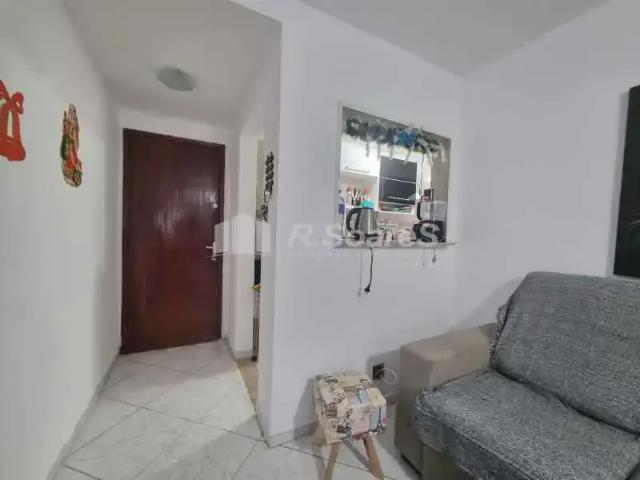 Apartamento para Venda em Rio de Janeiro/RJ Jardim Sulacap 2 Quartos