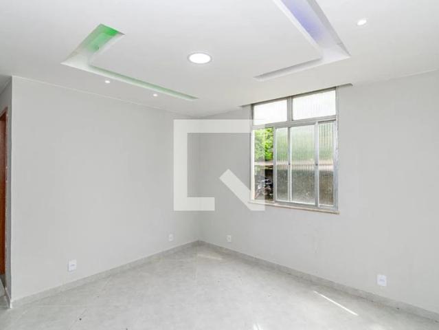 Apartamento para Venda em Rio de Janeiro/RJ Olaria 2 Quartos