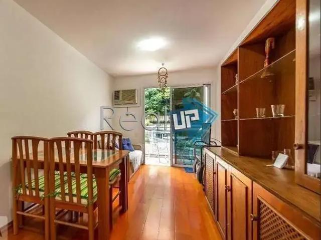 Apartamento para Venda em Rio de Janeiro/RJ Lagoa 3 Quartos