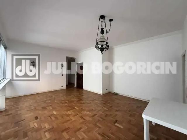 Apartamento para Venda em Rio de Janeiro/RJ Lagoa 3 Quartos