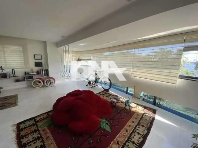 Apartamento para Venda em Rio de Janeiro/RJ Lagoa 3 Quartos