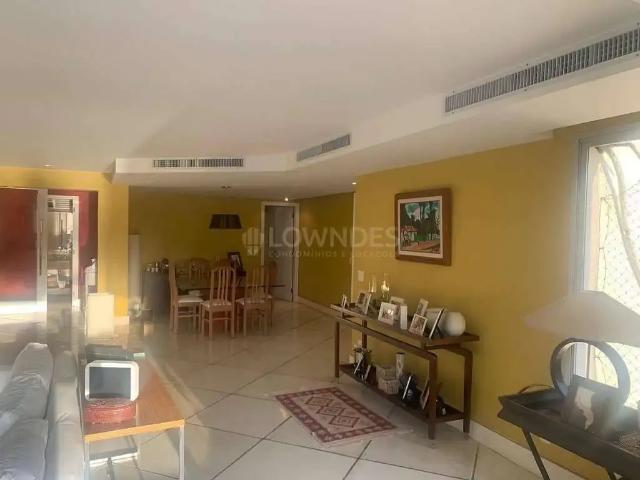 Apartamento para Venda em Rio de Janeiro/RJ Lagoa 3 Quartos