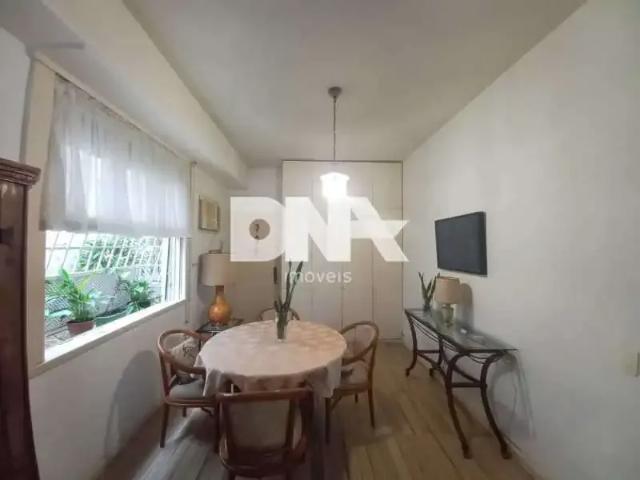 Apartamento para Venda em Rio de Janeiro/RJ Lagoa 3 Quartos