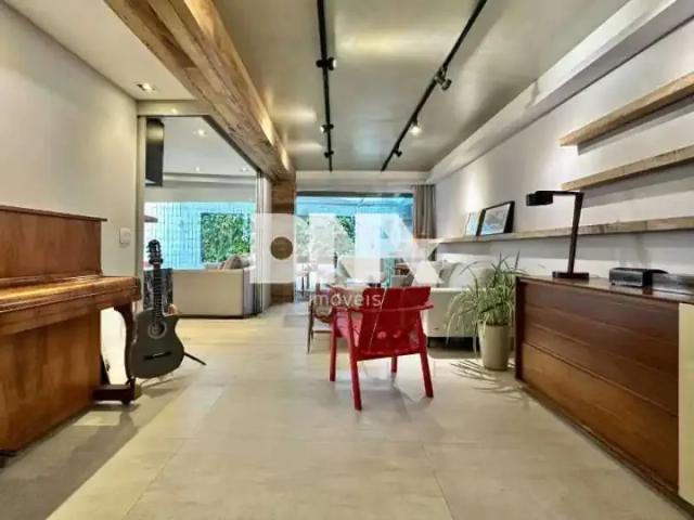 Apartamento para Venda em Rio de Janeiro/RJ Lagoa 3 Quartos
