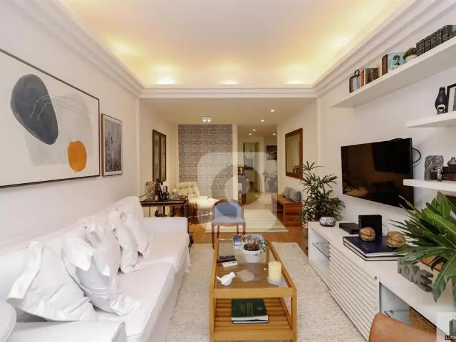 Apartamento para Venda em Rio de Janeiro/RJ Lagoa 2 Quartos