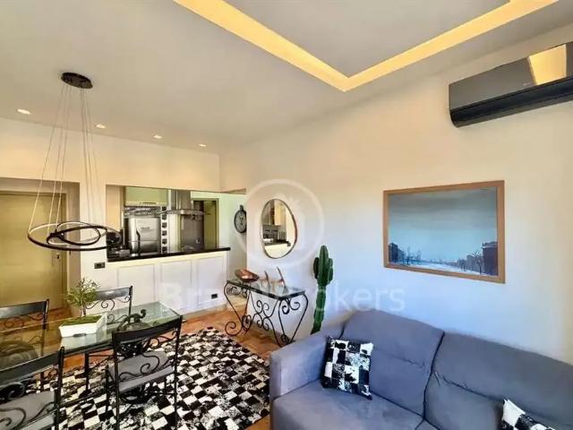 Apartamento para Venda em Rio de Janeiro/RJ Lagoa 2 Quartos