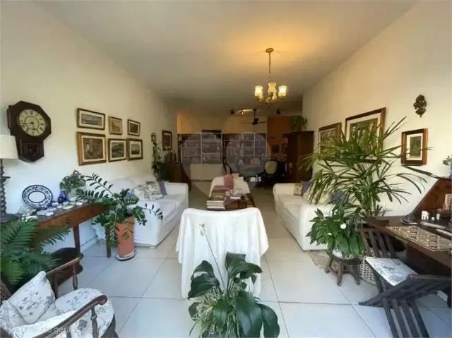 Apartamento para Venda em Rio de Janeiro/RJ Lagoa 4 Quartos