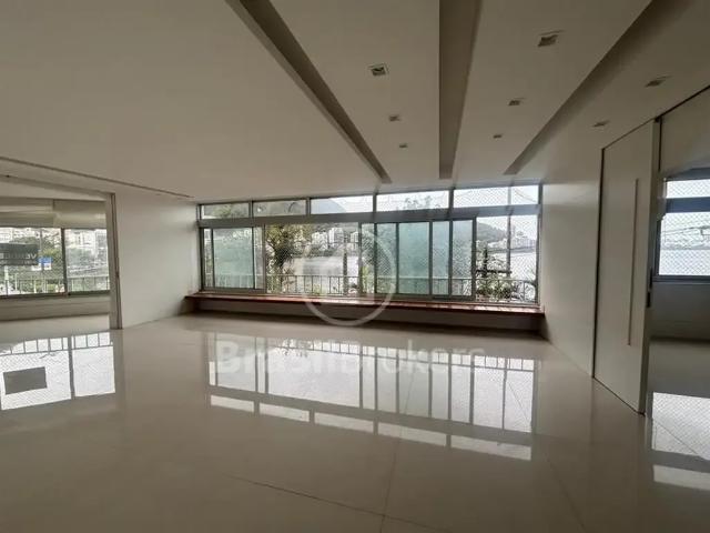 Apartamento para Venda em Rio de Janeiro/RJ Lagoa 4 Quartos
