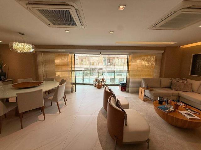 Apartamento para Venda em Rio de Janeiro/RJ Lagoa 4 Quartos
