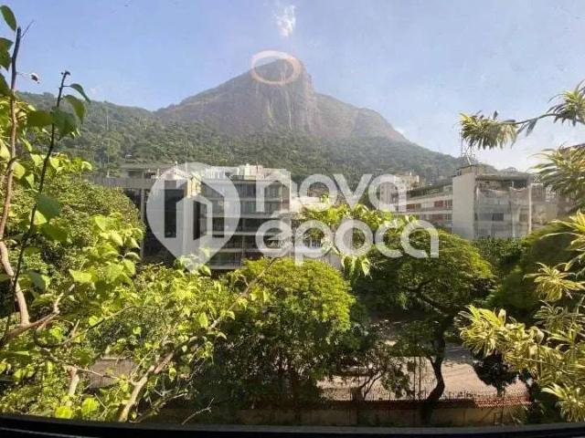 Apartamento para Venda em Rio de Janeiro/RJ Lagoa 4 Quartos