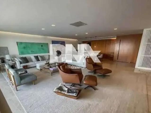 Apartamento para Venda em Rio de Janeiro/RJ Lagoa 4 Quartos