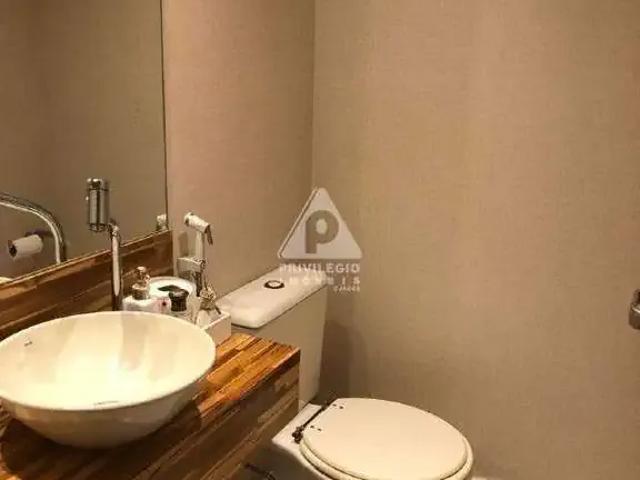 Apartamento para Venda em Rio de Janeiro/RJ Laranjeiras 3 Quartos