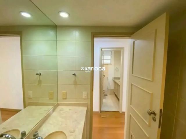 Apartamento para Venda em Rio de Janeiro/RJ Laranjeiras 3 Quartos