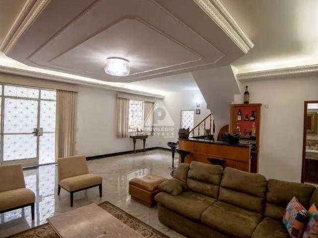 Apartamento para Venda em Rio de Janeiro/RJ Laranjeiras 3 Quartos