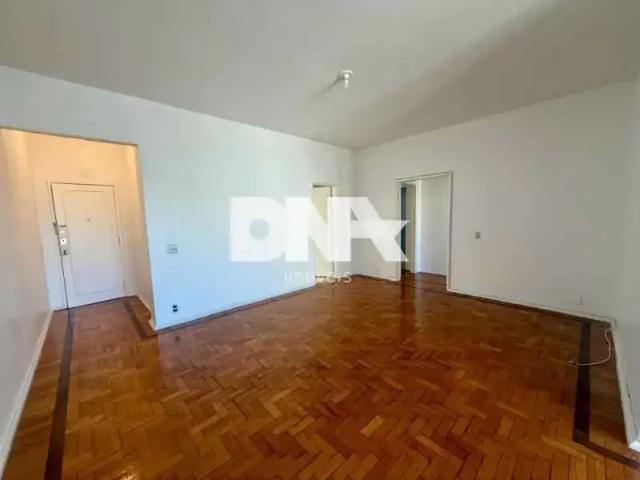 Apartamento para Venda em Rio de Janeiro/RJ Laranjeiras 3 Quartos