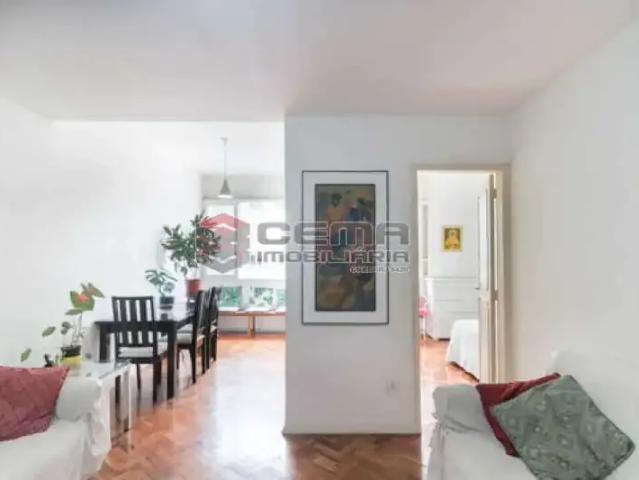 Apartamento para Venda em Rio de Janeiro/RJ Laranjeiras 3 Quartos