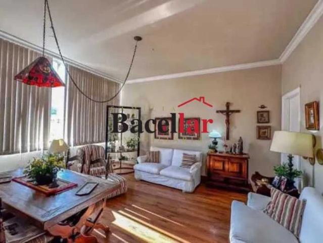 Apartamento para Venda em Rio de Janeiro/RJ Laranjeiras 3 Quartos