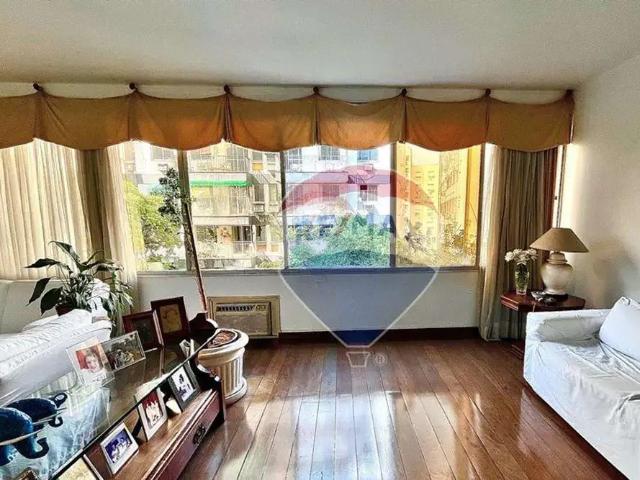 Apartamento para Venda em Rio de Janeiro/RJ Laranjeiras 3 Quartos