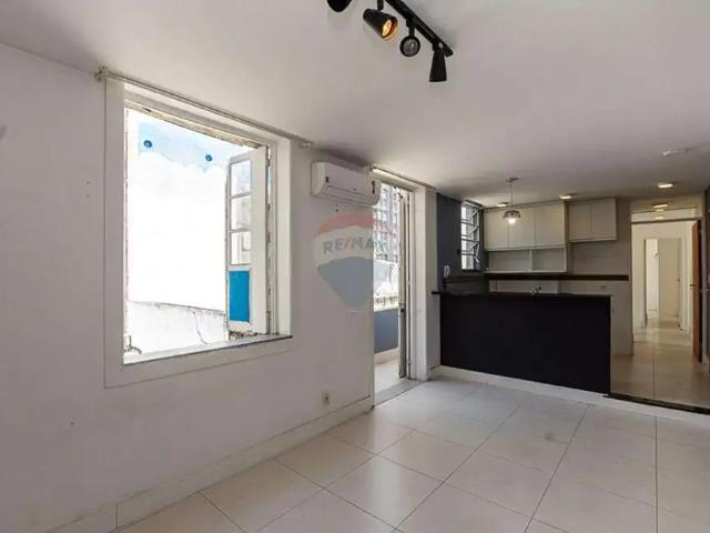 Apartamento para Venda em Rio de Janeiro/RJ Laranjeiras 1 Quartos