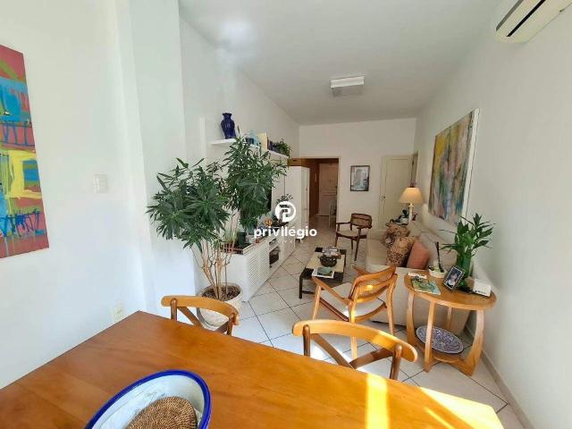 Apartamento para Venda em Rio de Janeiro/RJ Laranjeiras 2 Quartos