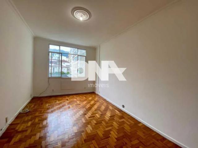 Apartamento para Venda em Rio de Janeiro/RJ Laranjeiras 2 Quartos