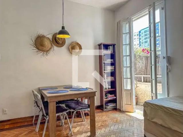 Apartamento para Venda em Rio de Janeiro/RJ Laranjeiras 2 Quartos