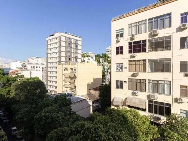 Apartamento para Venda em Rio de Janeiro/RJ Laranjeiras 2 Quartos