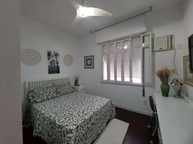 Apartamento para Venda em Rio de Janeiro/RJ Laranjeiras 2 Quartos