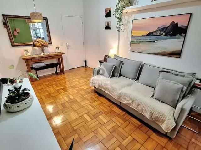 Apartamento para Venda em Rio de Janeiro/RJ Laranjeiras 2 Quartos