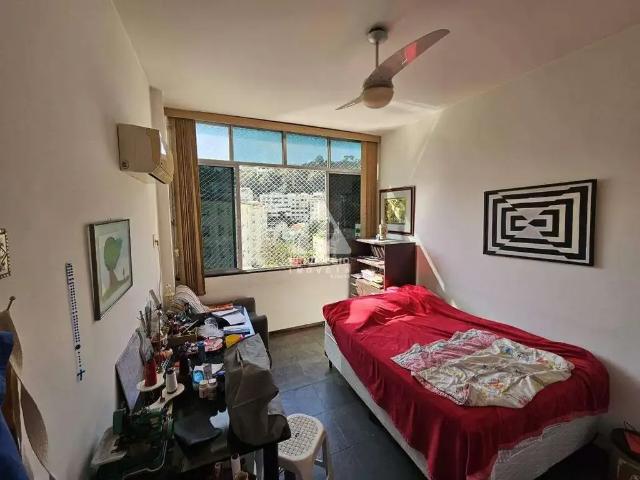 Apartamento para Venda em Rio de Janeiro/RJ Laranjeiras 2 Quartos
