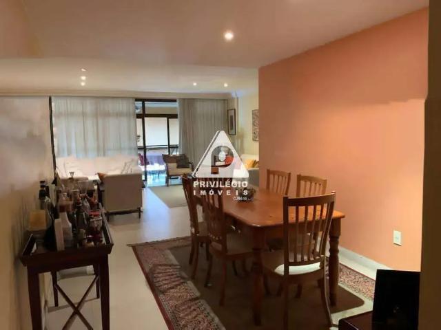 Apartamento para Venda em Rio de Janeiro/RJ Laranjeiras 4 Quartos