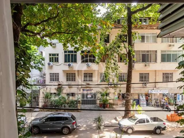 Apartamento para Venda em Rio de Janeiro/RJ Leblon 2 Quartos